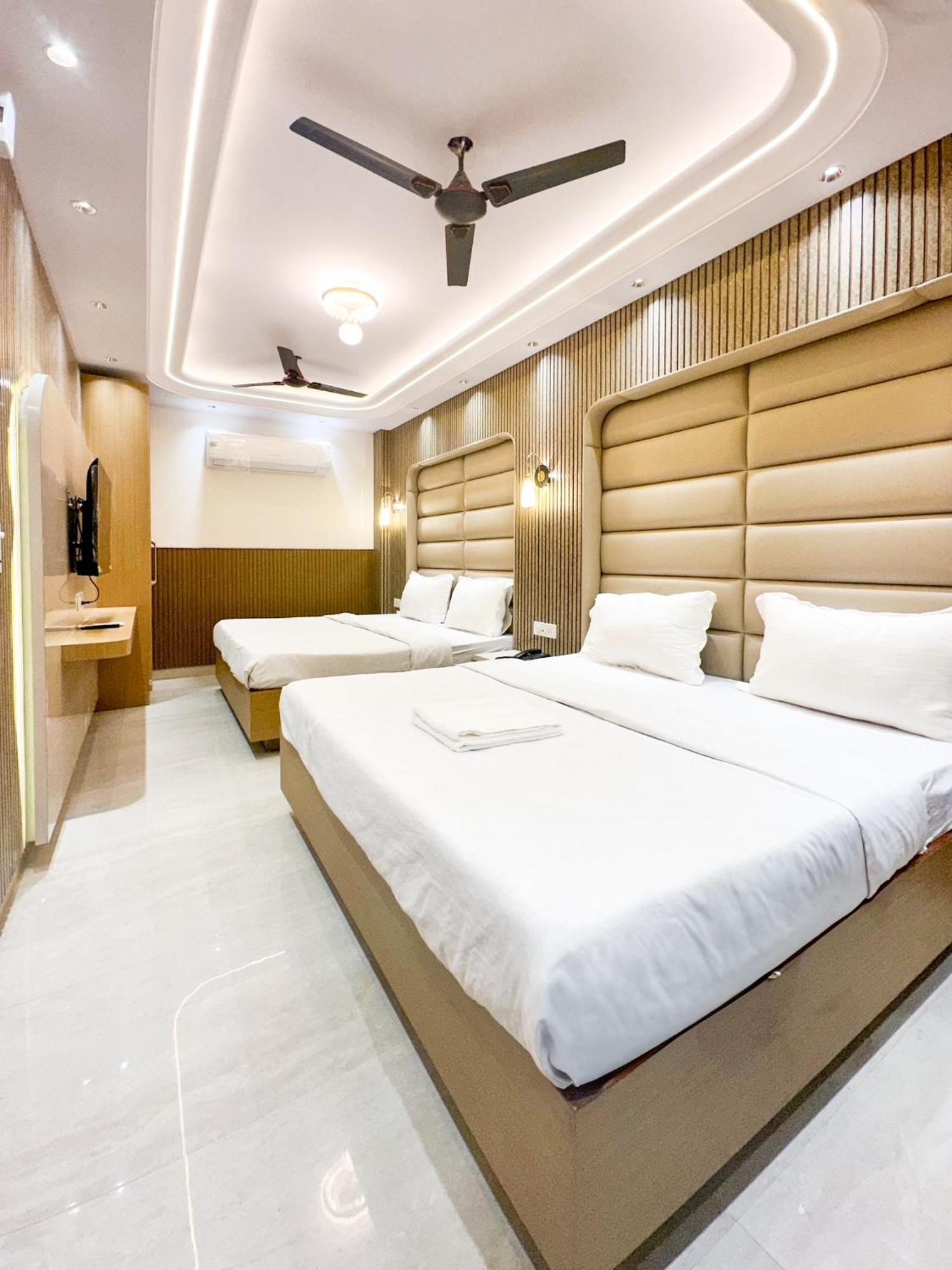 Delhi Delight Premium Panzió Új-Delhi Kültér fotó