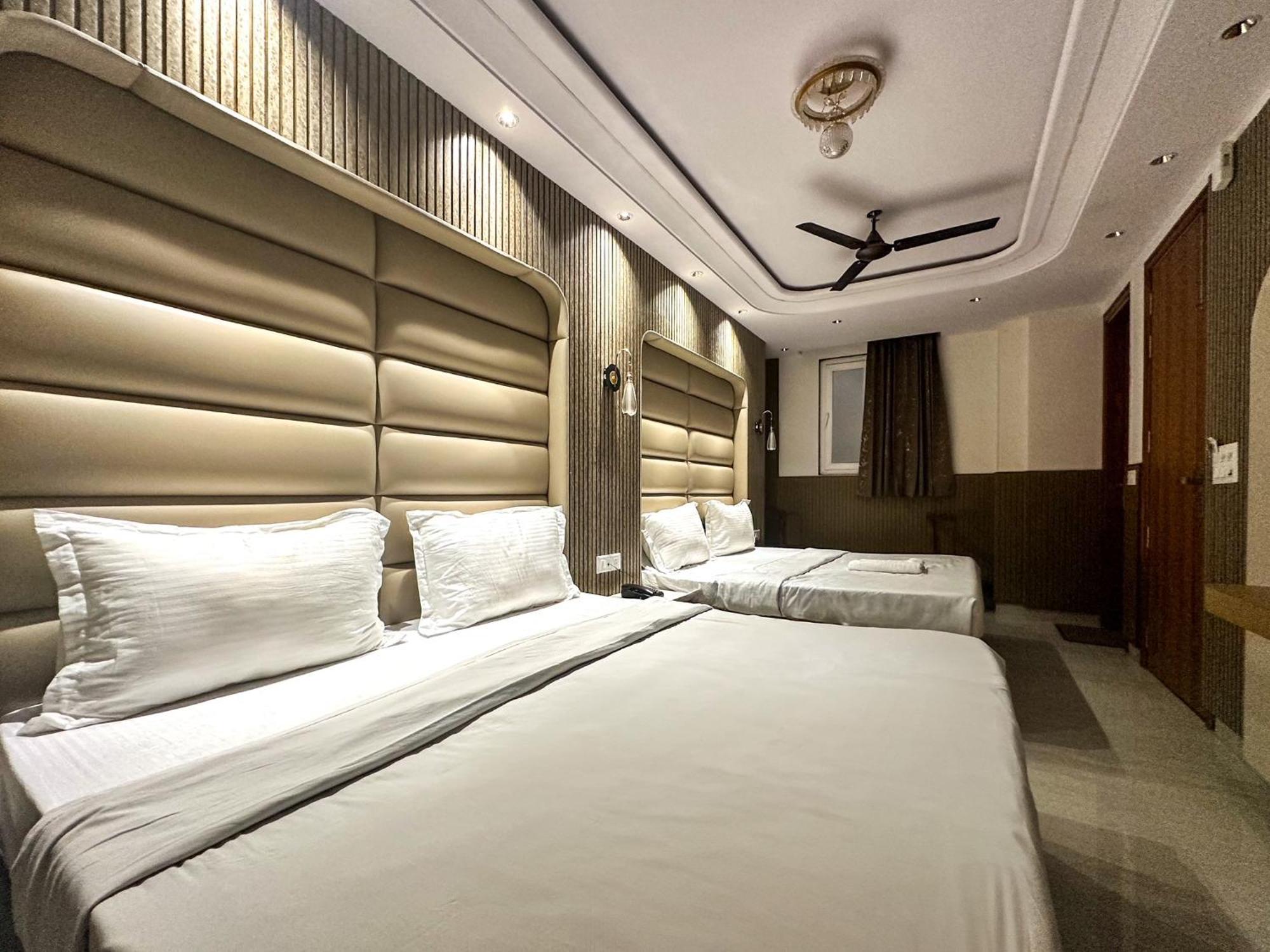 Delhi Delight Premium Panzió Új-Delhi Kültér fotó