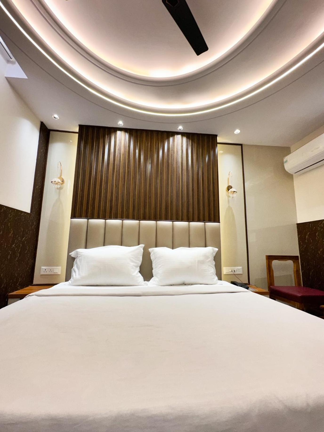 Delhi Delight Premium Panzió Új-Delhi Kültér fotó