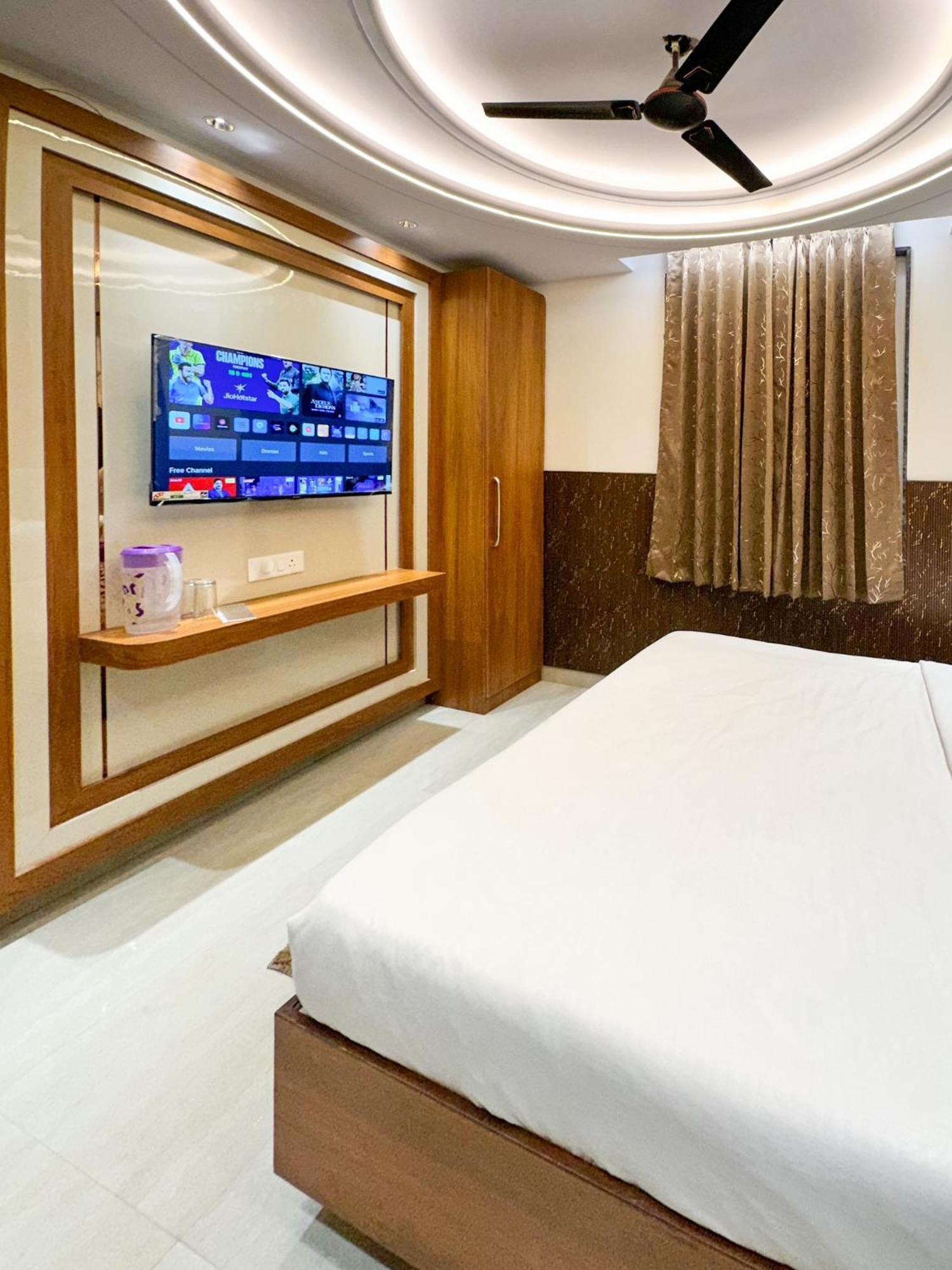Delhi Delight Premium Panzió Új-Delhi Kültér fotó