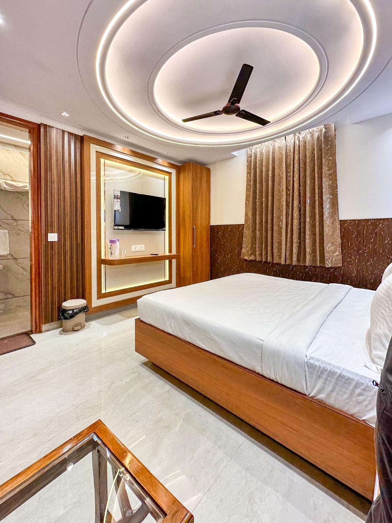 Delhi Delight Premium Panzió Új-Delhi Kültér fotó
