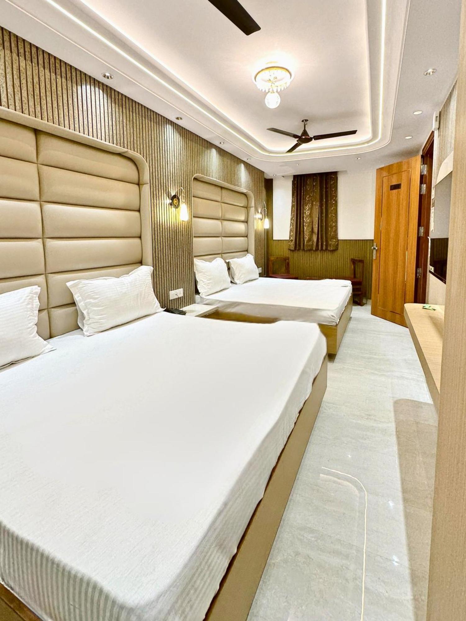 Delhi Delight Premium Panzió Új-Delhi Kültér fotó