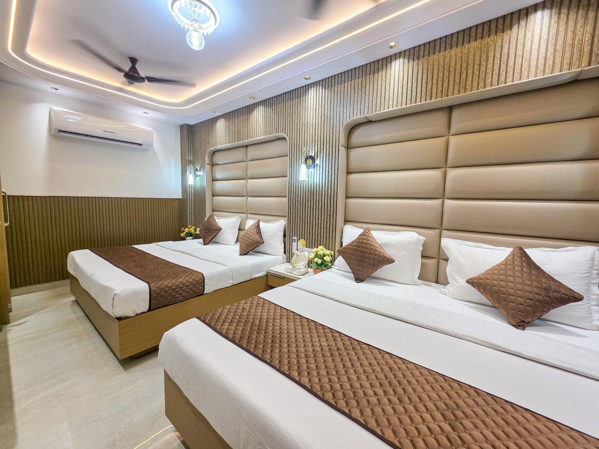 Delhi Delight Premium Panzió Új-Delhi Kültér fotó