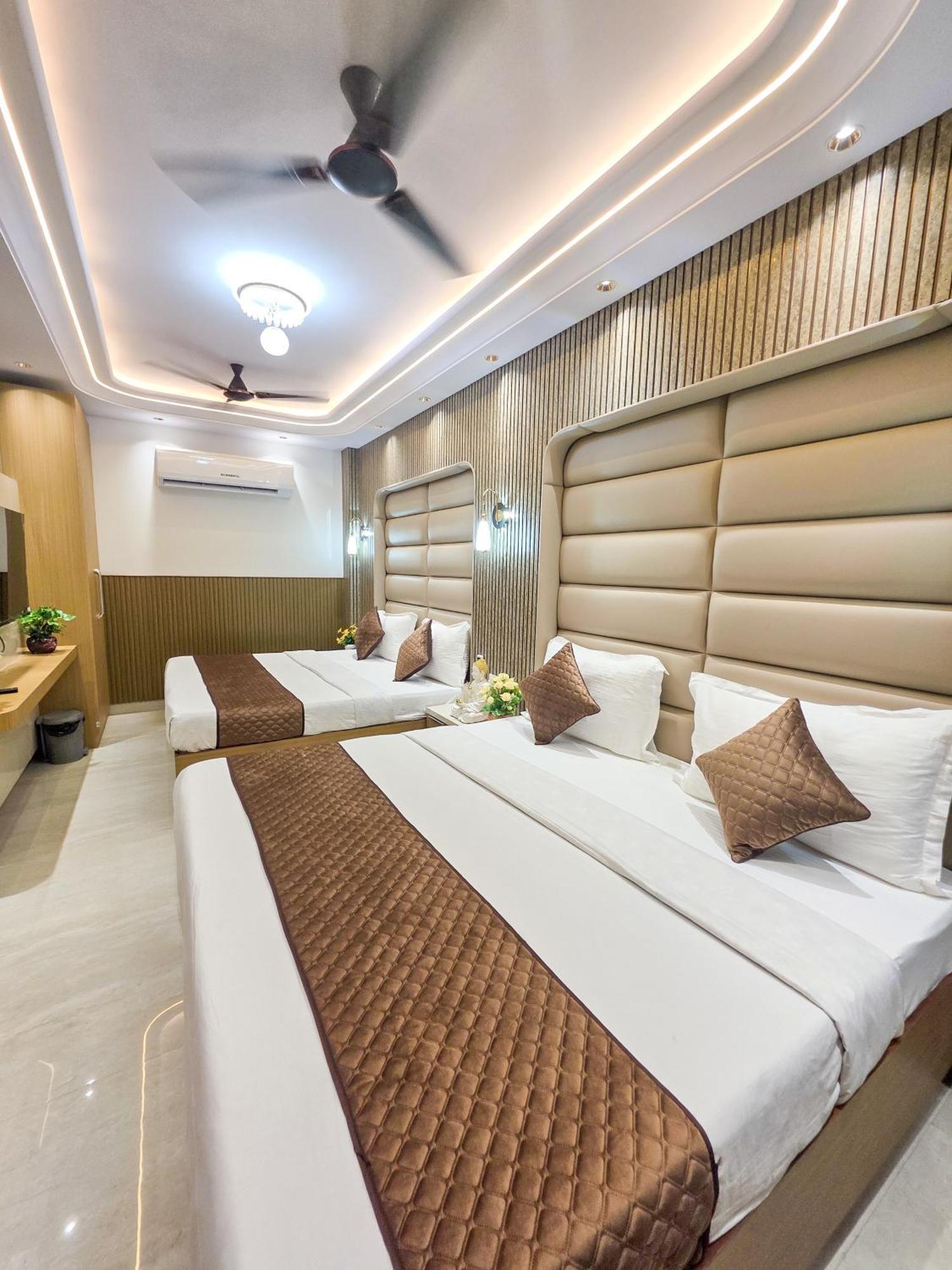 Delhi Delight Premium Panzió Új-Delhi Kültér fotó