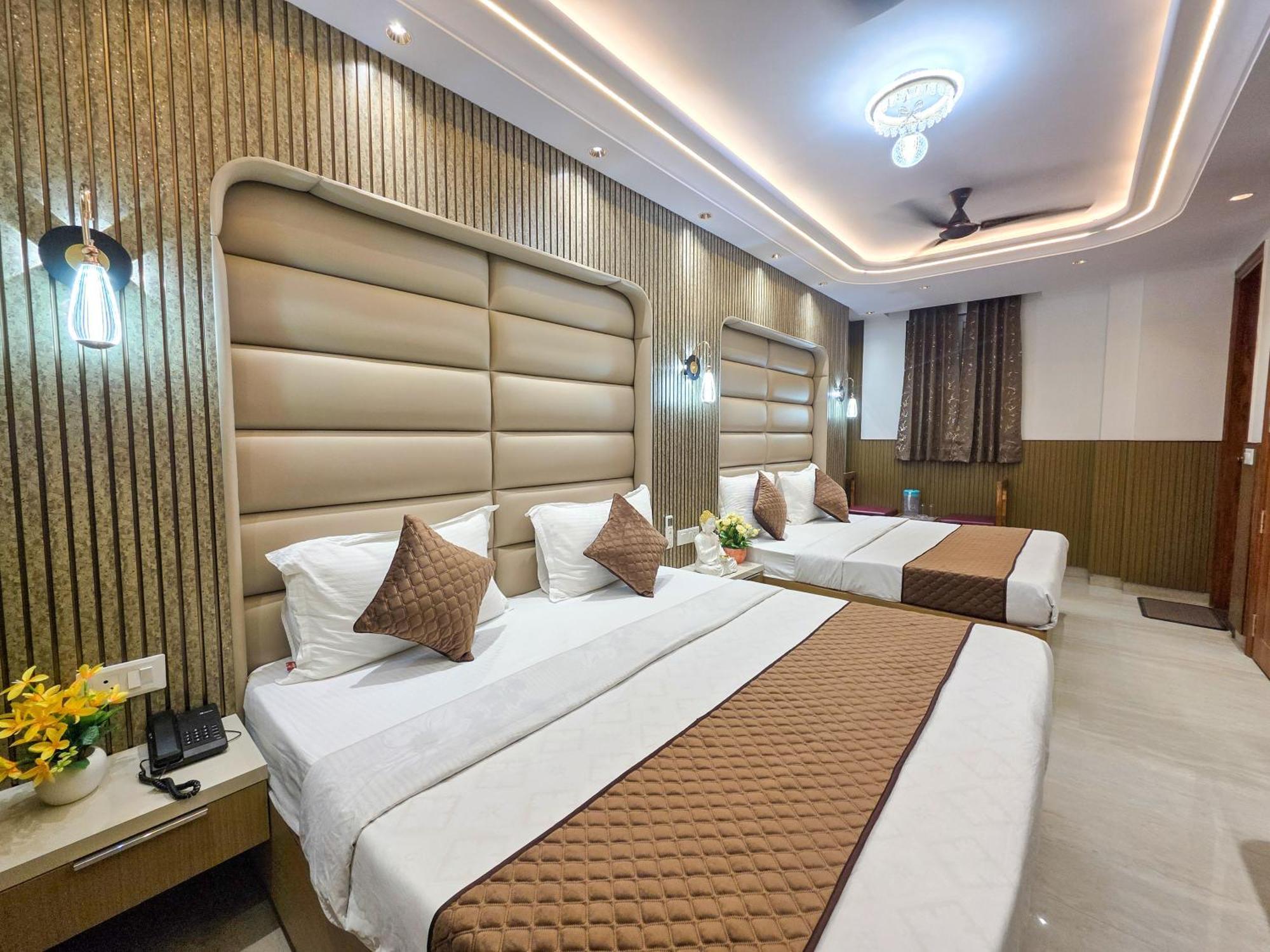 Delhi Delight Premium Panzió Új-Delhi Kültér fotó