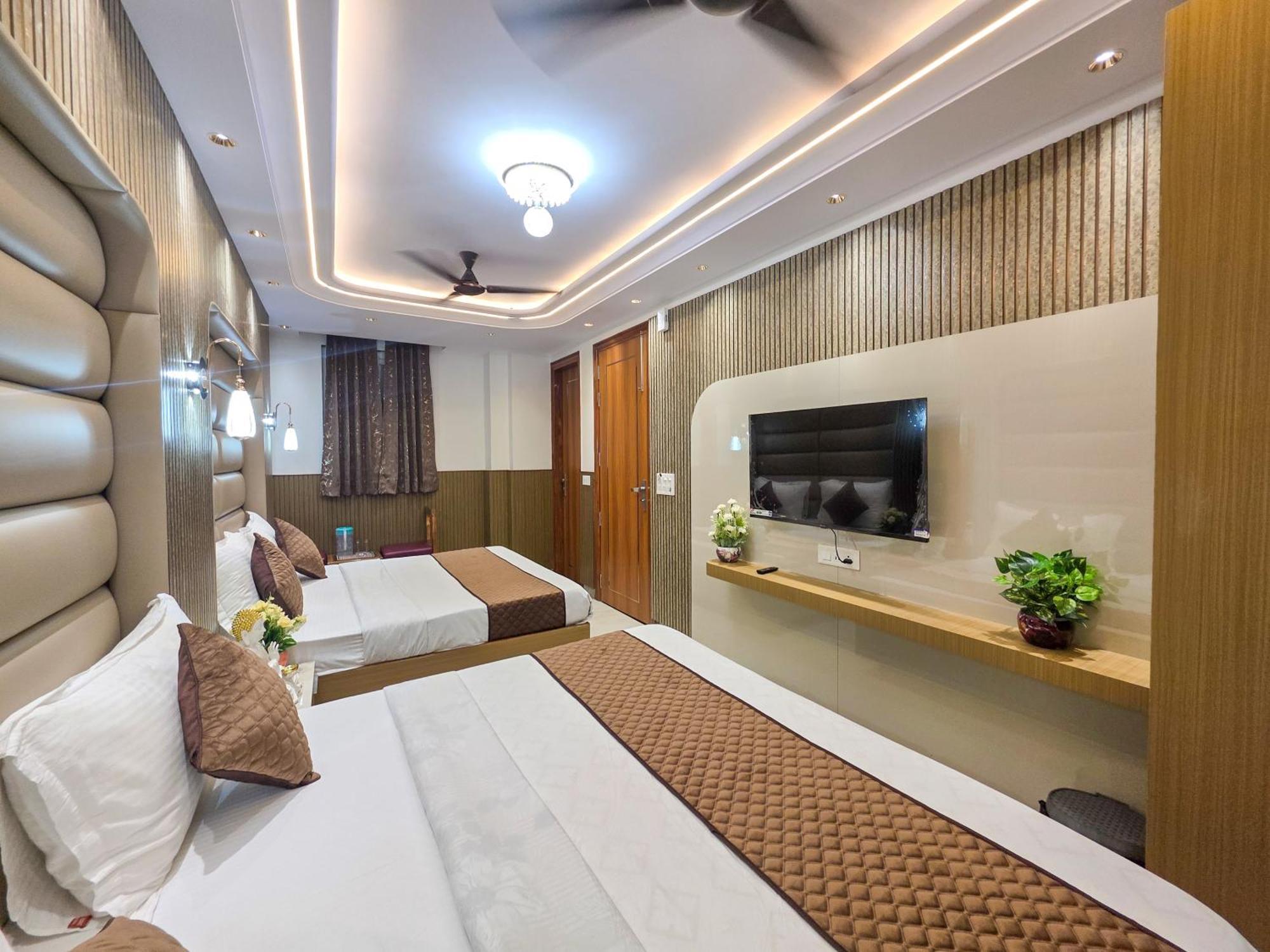Delhi Delight Premium Panzió Új-Delhi Kültér fotó